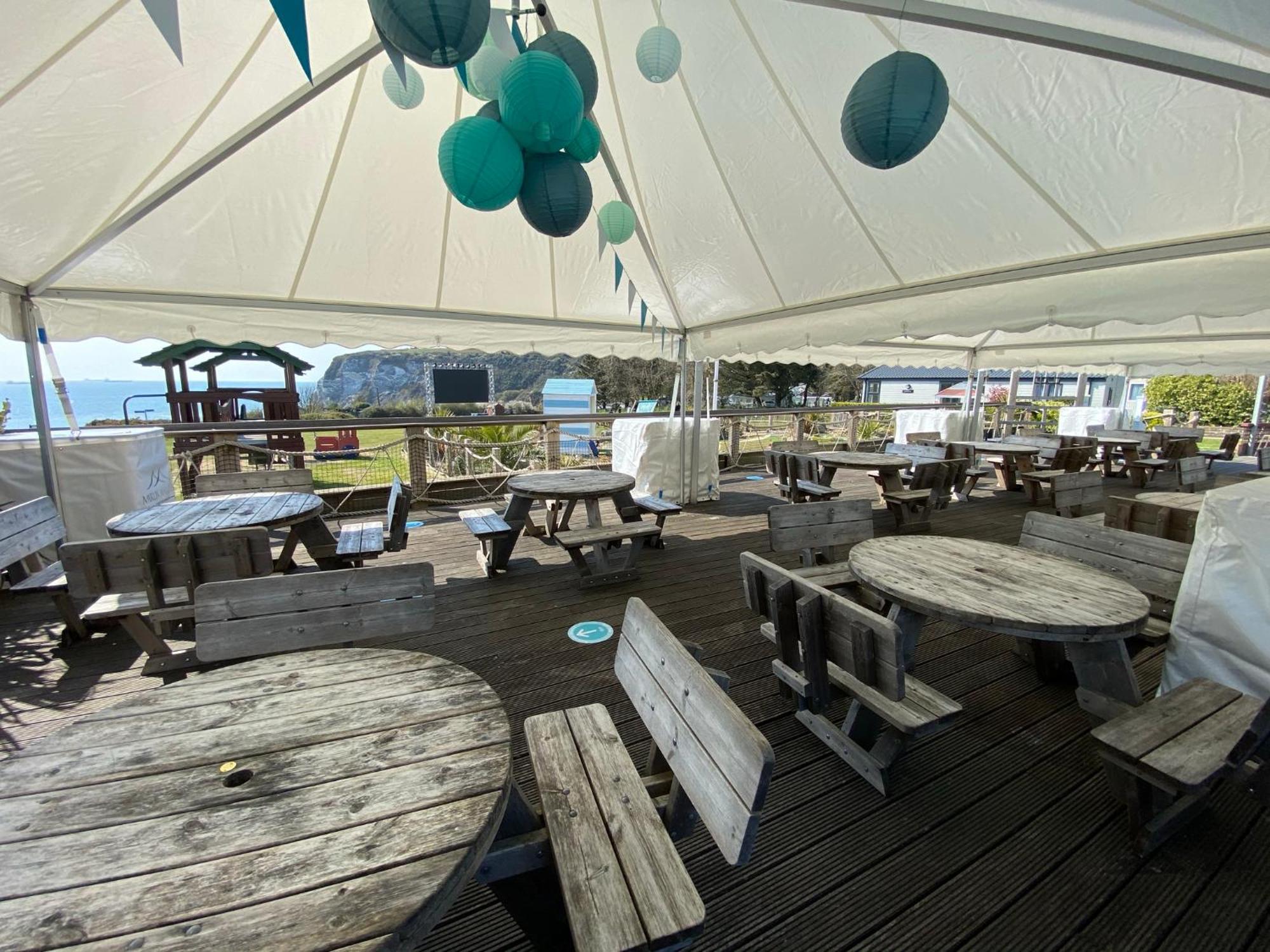 Whitecliff Bay Holiday Park - Most Popular Location Near Pools, Clubs And Beach Bembridge Extérieur photo